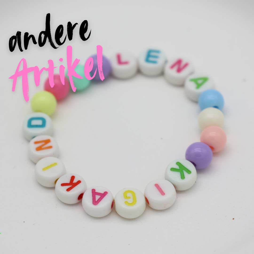 Kunterbuntes Love Armband