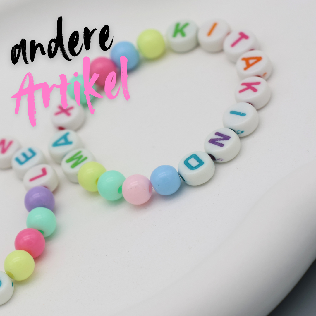 Kunterbuntes Love Armband