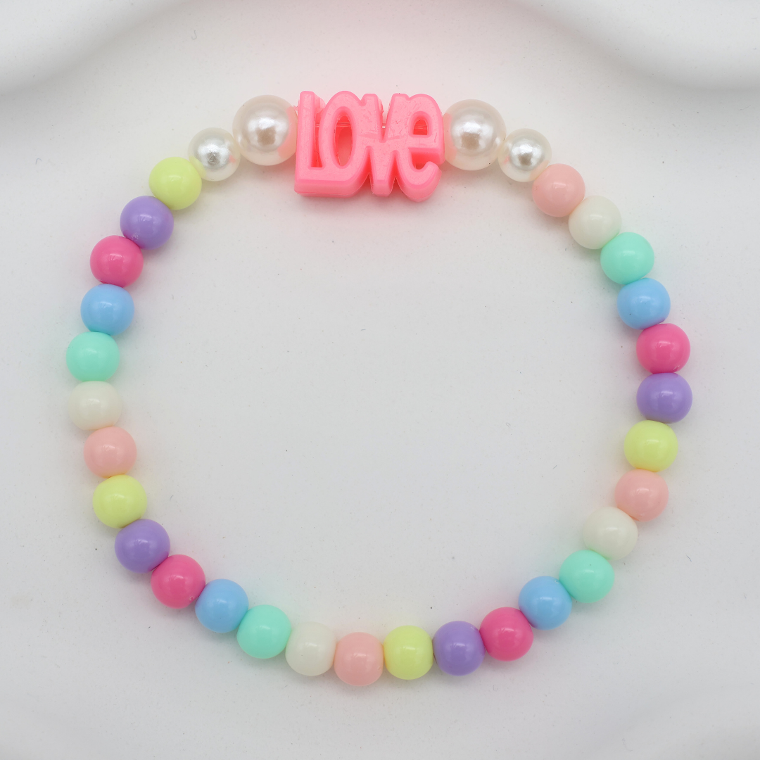 Kunterbuntes Love Armband