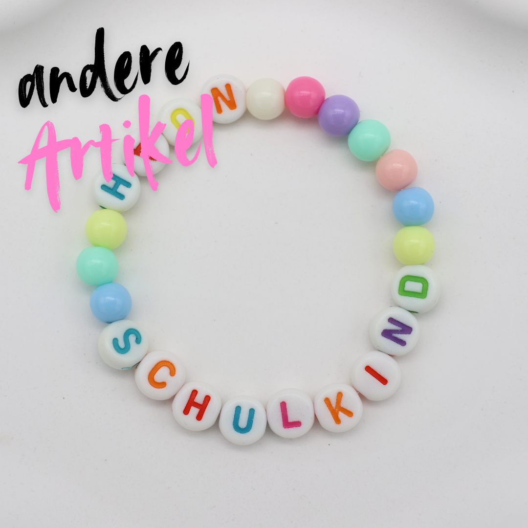 Kunterbuntes Love Armband