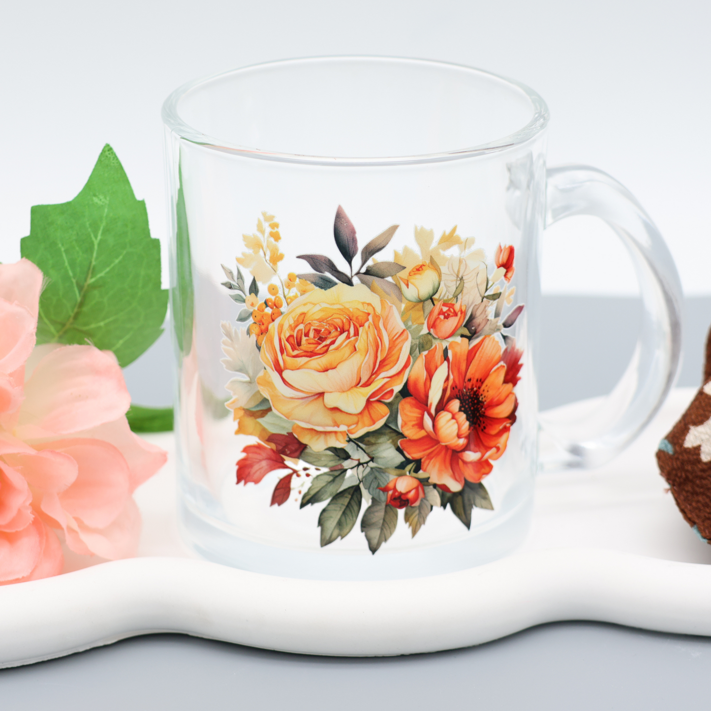 Glas Tasse mit floralem Herbst Design | trendige Kaffeetasse mit herbstlichen Motiven | 300ml Tasse für Büro