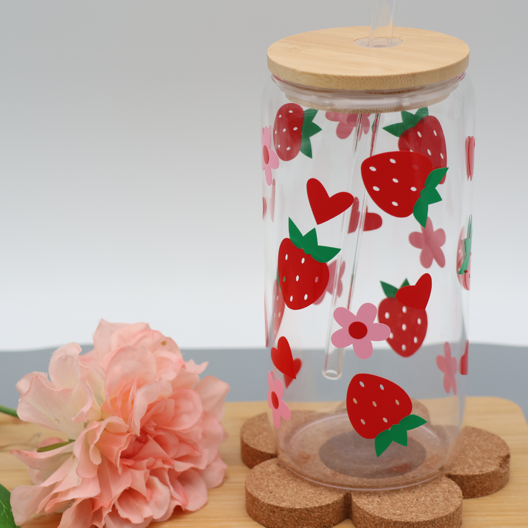 Erdbeeren | Trinkglas 500 ml | Strohhalm + Deckel