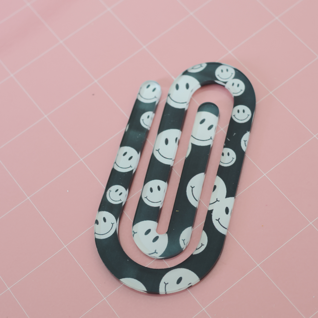 Oopsi ( kleiner Fehler ) Black & White Smiley JUMBO Büroklammer | Jumbo Paperclip