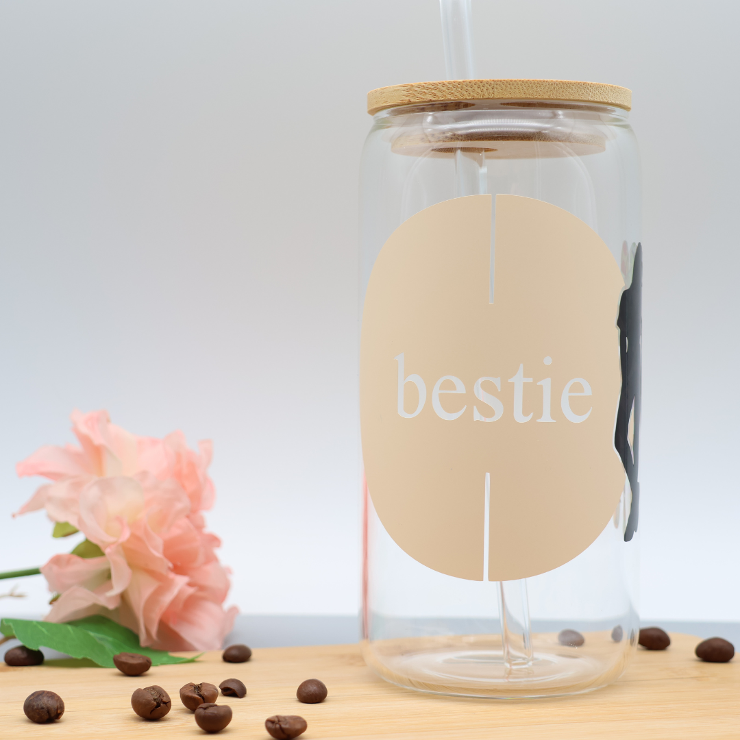 Glas mit Strohhalm und Deckel 500ml - Bestie