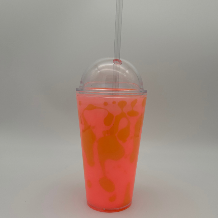 Klarer zweifarbiger 500ml Lava Becher mit Deckel und Strohhalm