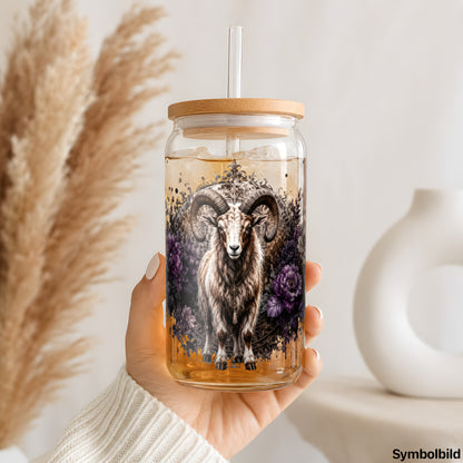 Highland-Rind in Blüten als UV-DTF Sticker auf einem 16oz Glasbecher