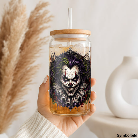 Clown mit Wimpelkette als UV-DTF Sticker auf einem 16oz Glasbecher