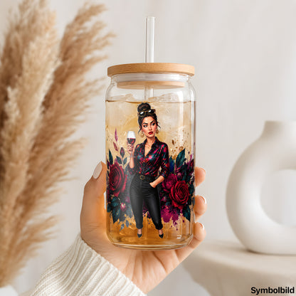 Dame mit Rosen und Wein als UV-DTF Sticker auf einem 16oz Glasbecher