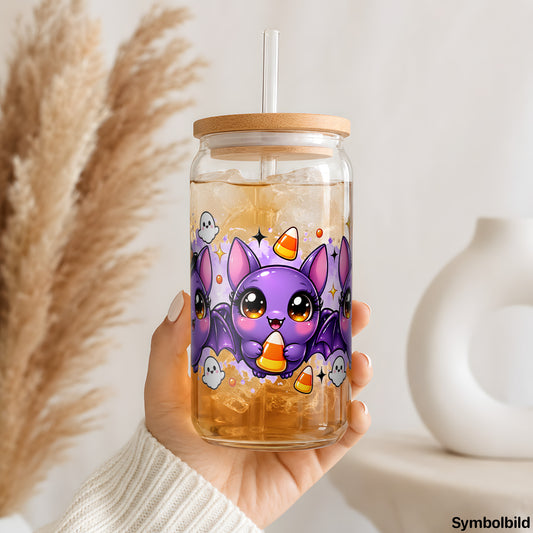 Kleine Fledermäuse als UV-DTF Sticker auf einem 16oz Glasbecher
