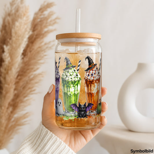 Hexenshakes mit Zauberhut als UV-DTF Sticker auf einem 16oz Glasbecher